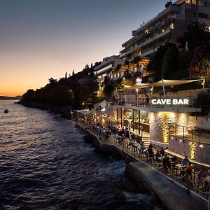 Hotel More