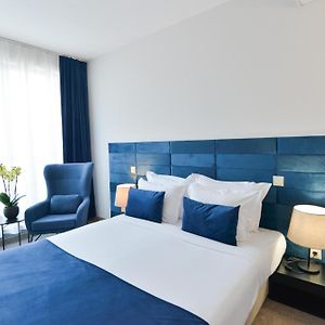 Best Western Art Plaza Hotel